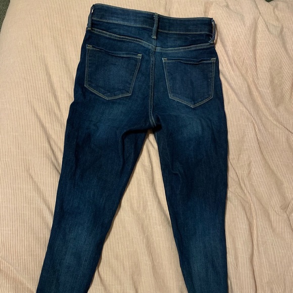 Never worn Dark-wash high-waisted jeans - Picture 3 of 5